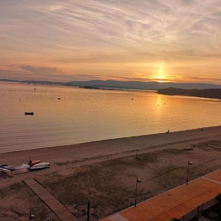 Precioso Apartamento En Primera Linea De Playa Vilagarcia de Arousa Exterior foto