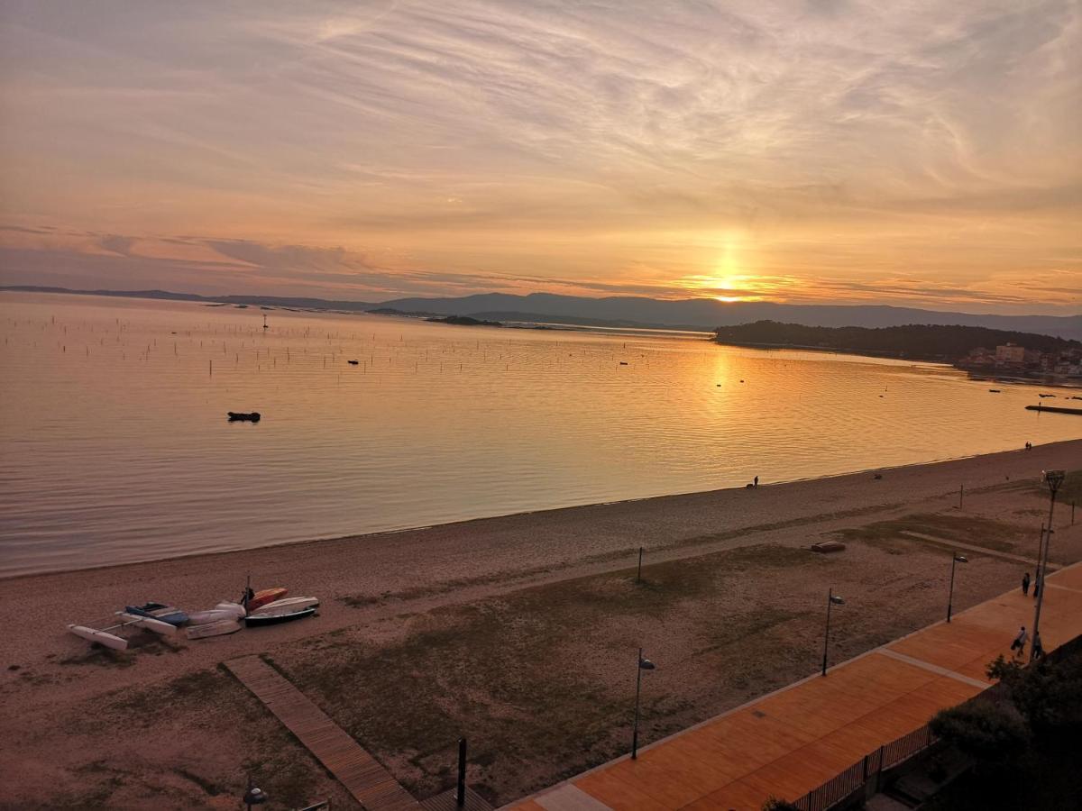 Precioso Apartamento En Primera Linea De Playa Vilagarcia de Arousa Exterior foto